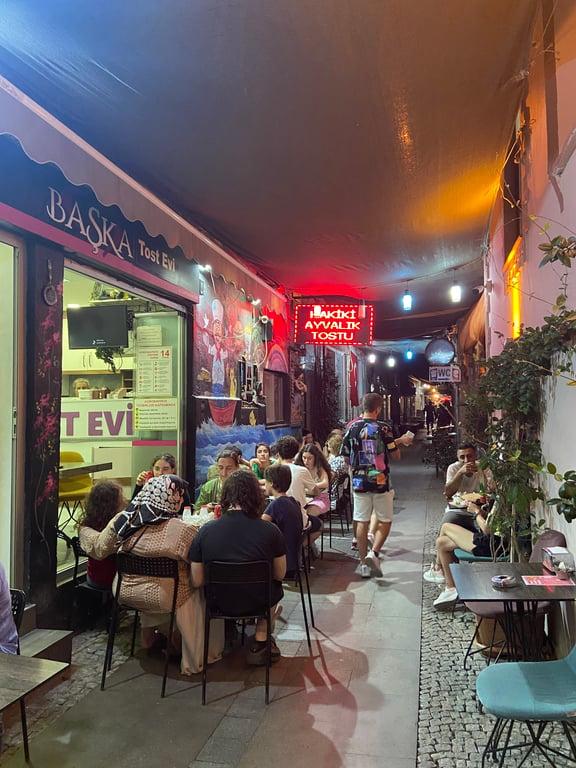 Başka Tost Evi fotoğraf 2