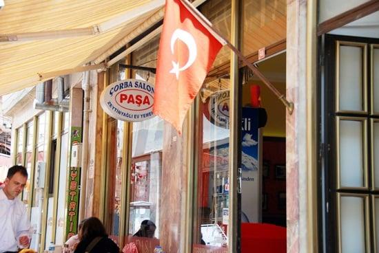 Ayvalık Paşa Çorba ve zeytinyagli ev yemekleri salonu fotoğraf 2