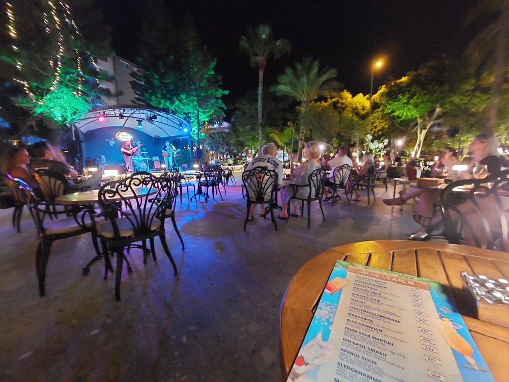 Green Beach Restaurant