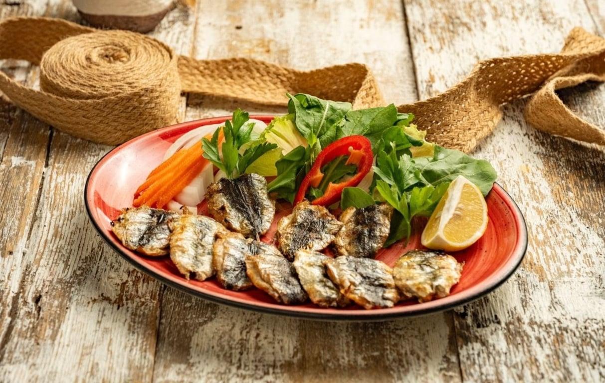 Yakamoz Beylerbeyi Balıkçısı