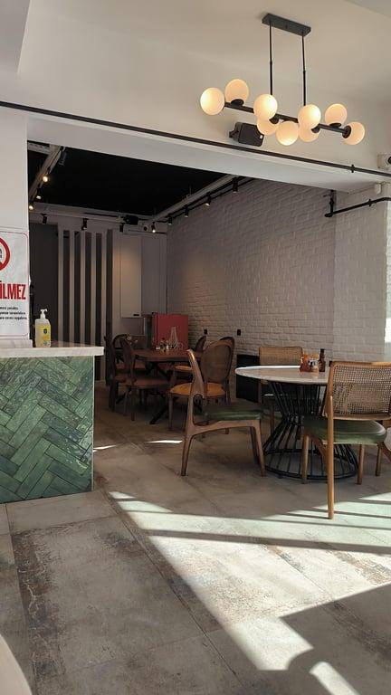 8 Dil Pizza (Eski 6.Cadde)