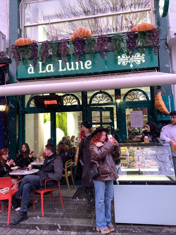 Â La Lune Patisserie - Üsküdar fotoğraf 2
