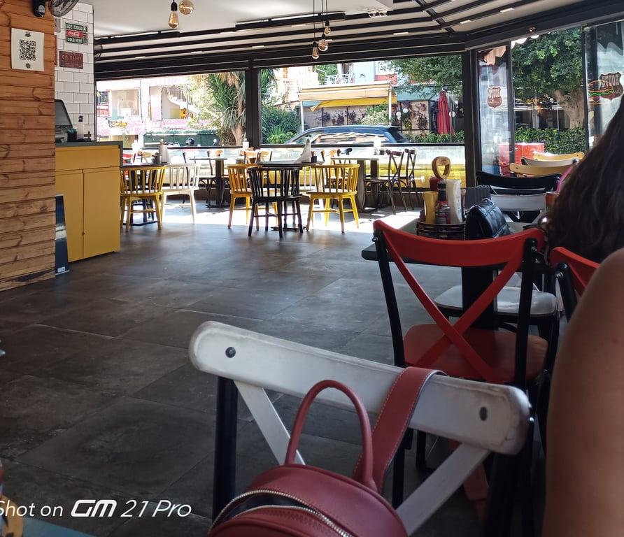 Route Burger House