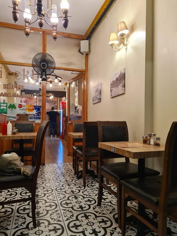 Direkli Köftecisi - Moda / Kadıköy