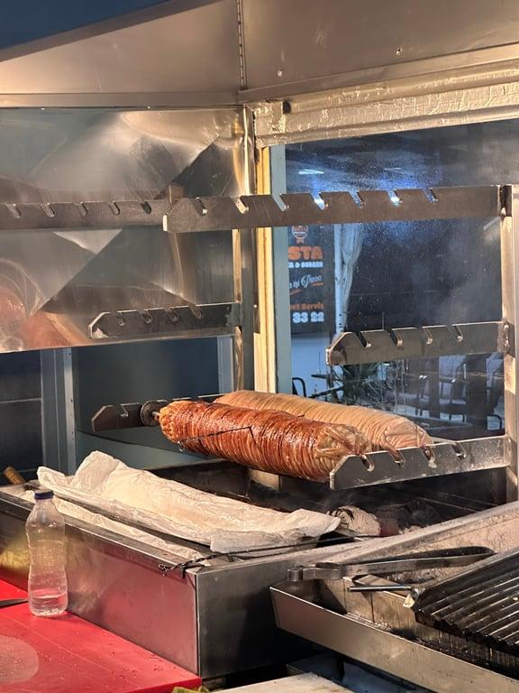Meşhur Kokoreçci Hasan Usta