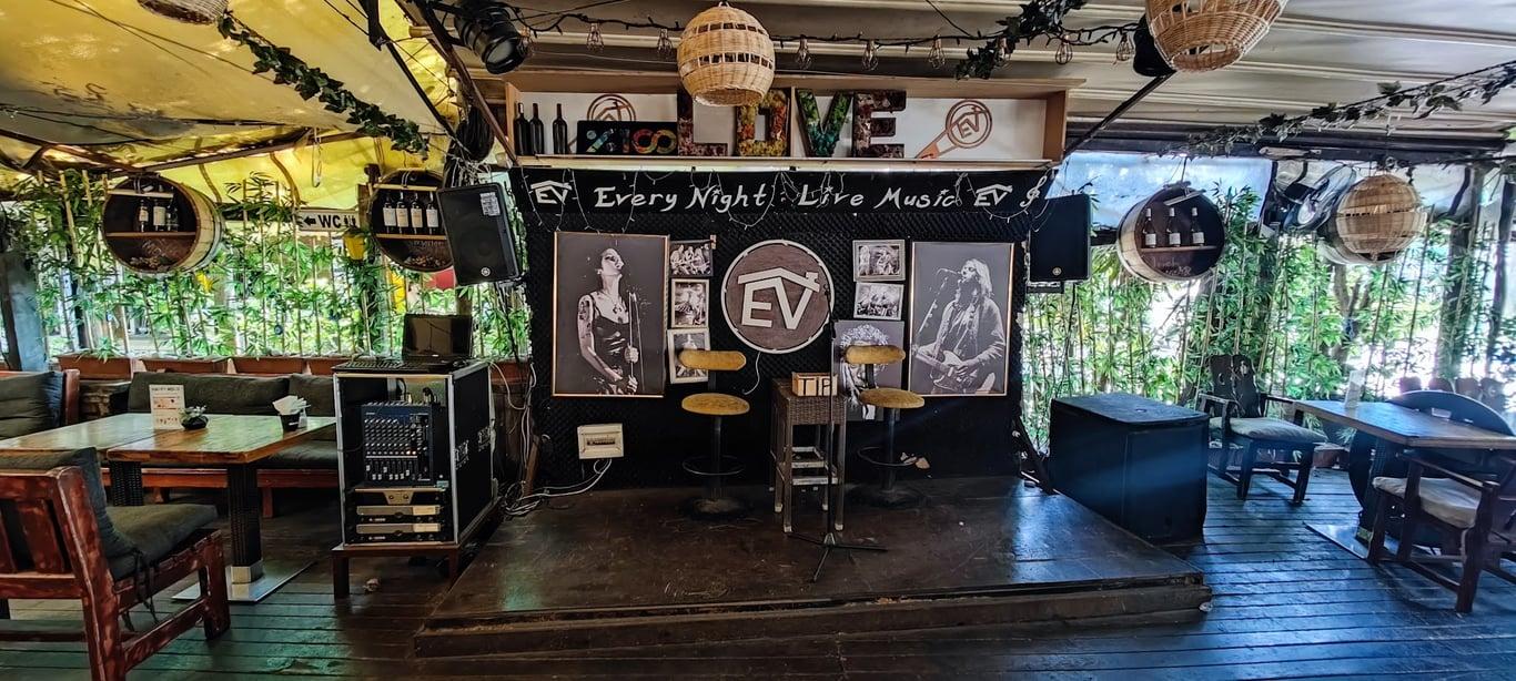 Ev Restaurant
