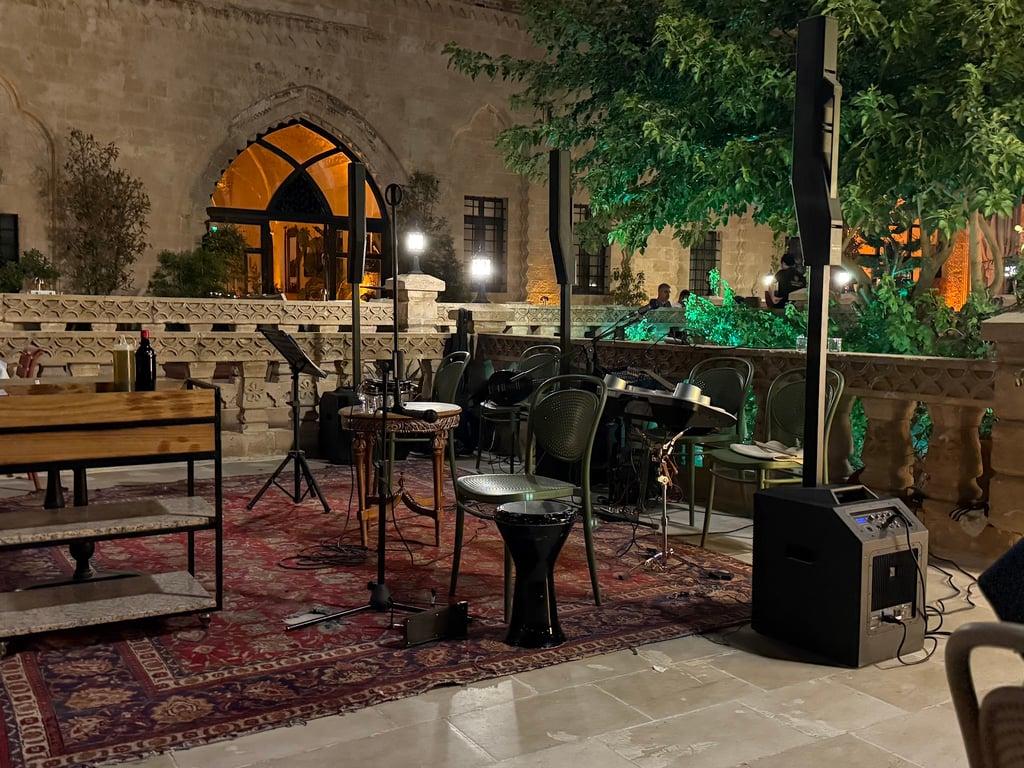 Hamdani Restaurant - Her Akşam Sıra Gecesi fotoğraf 9