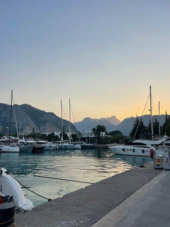 Ship Inn Marina Restaurant fotoğraf 6