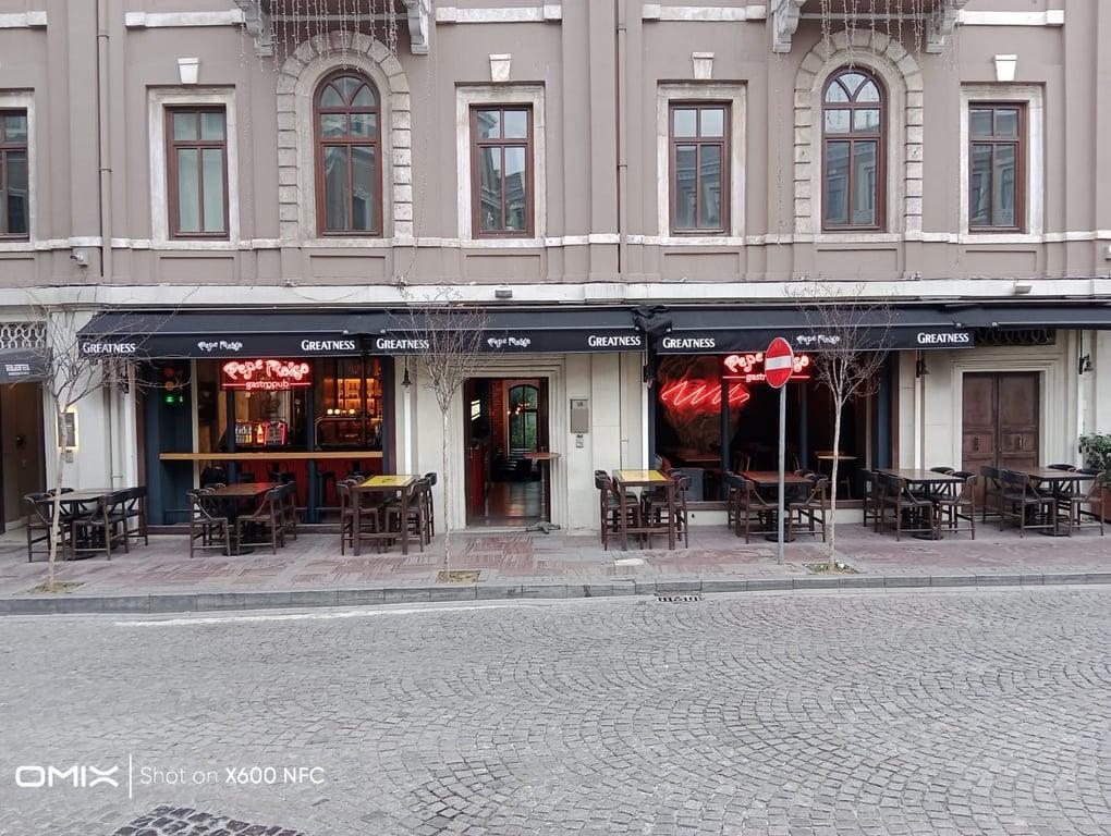 Pepe Rosso Gastropub & Beer