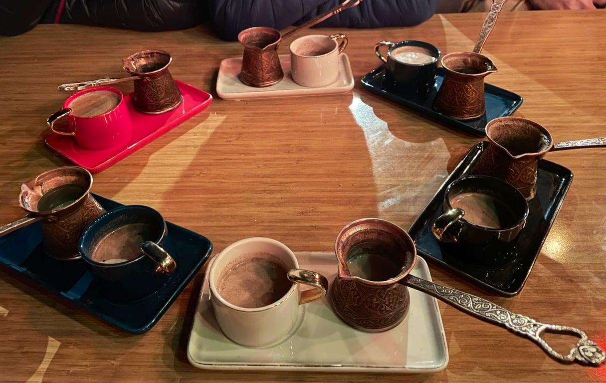MİDYAT BEYAZ KONAK YÖRESEL SERPME KAHVALTI KAFE RESTORAN&TARİHİ KONAK fotoğraf 4