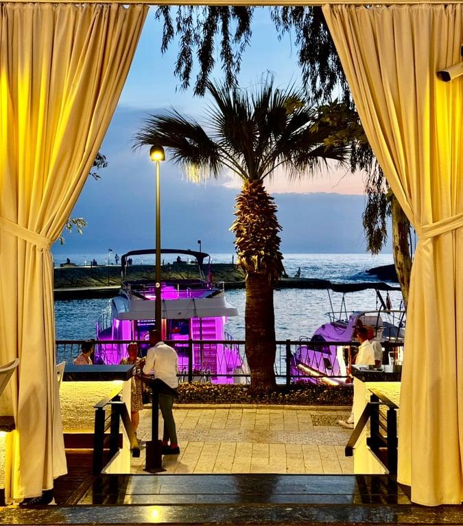 LİMAN RESTAURANT LOUNGE CLUB