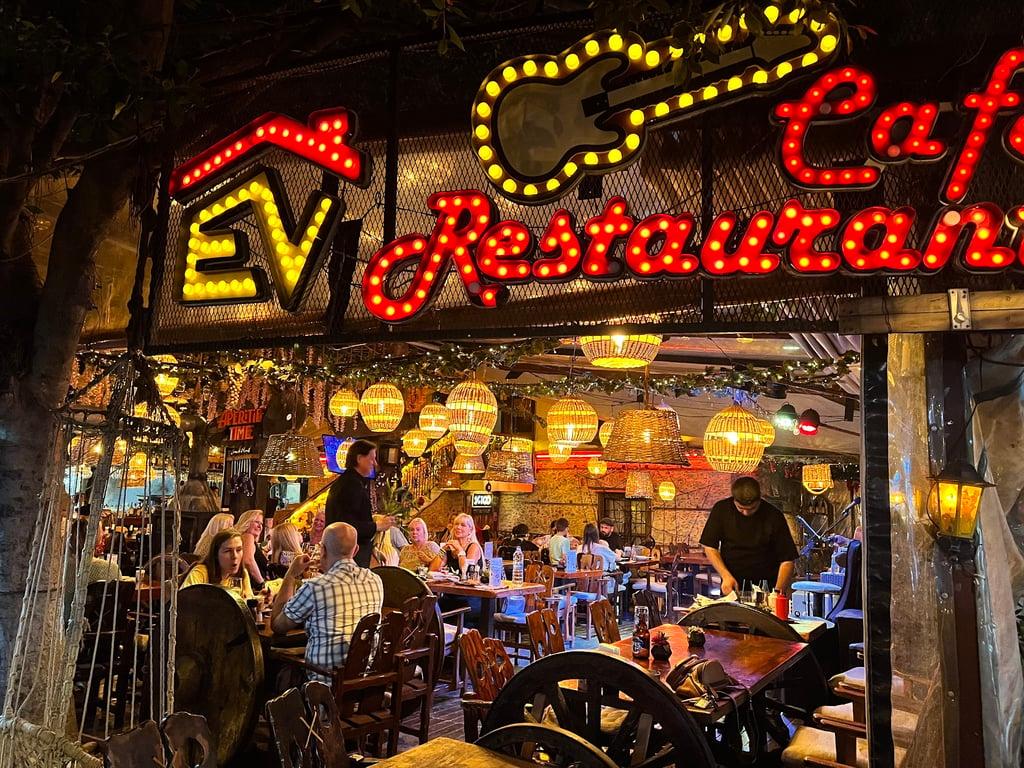 Ev Restaurant fotoğraf 15