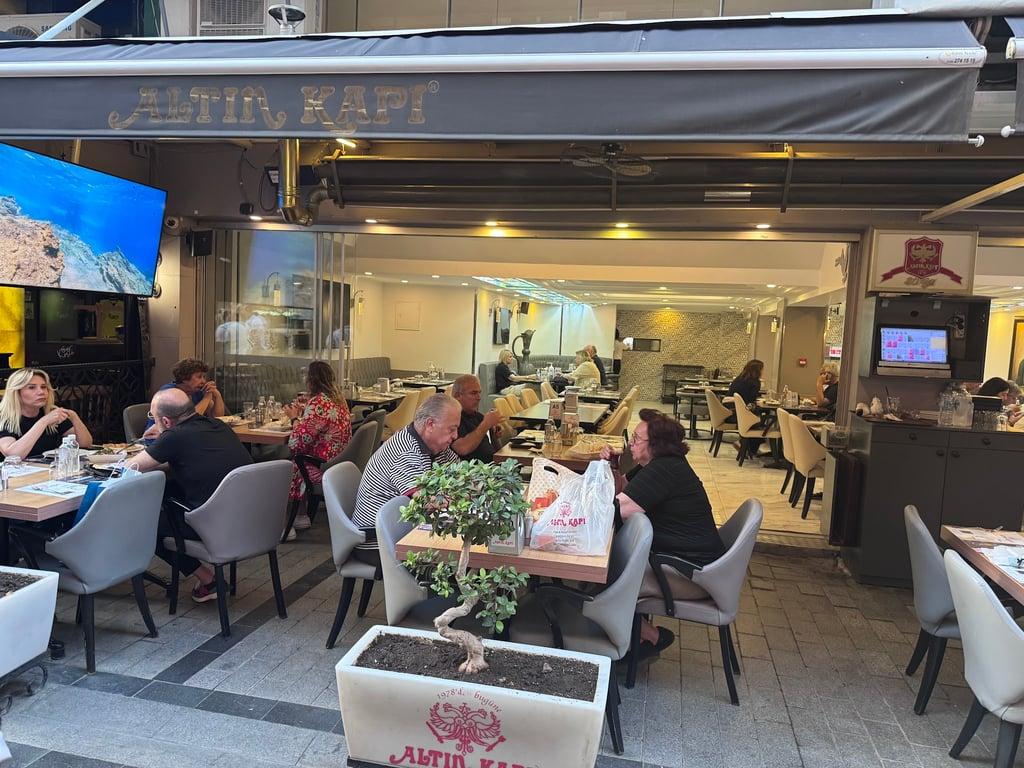 Altın Kapı Döner Kebap