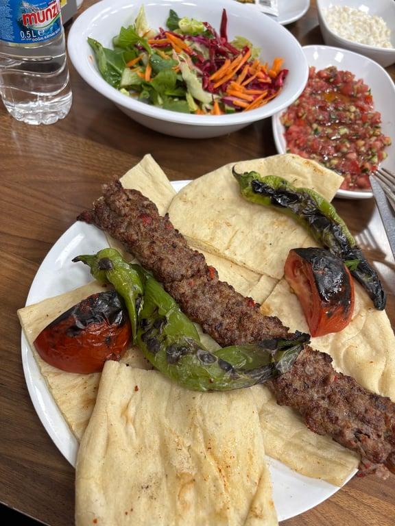 Nasır Usta Adana Kebapçısı