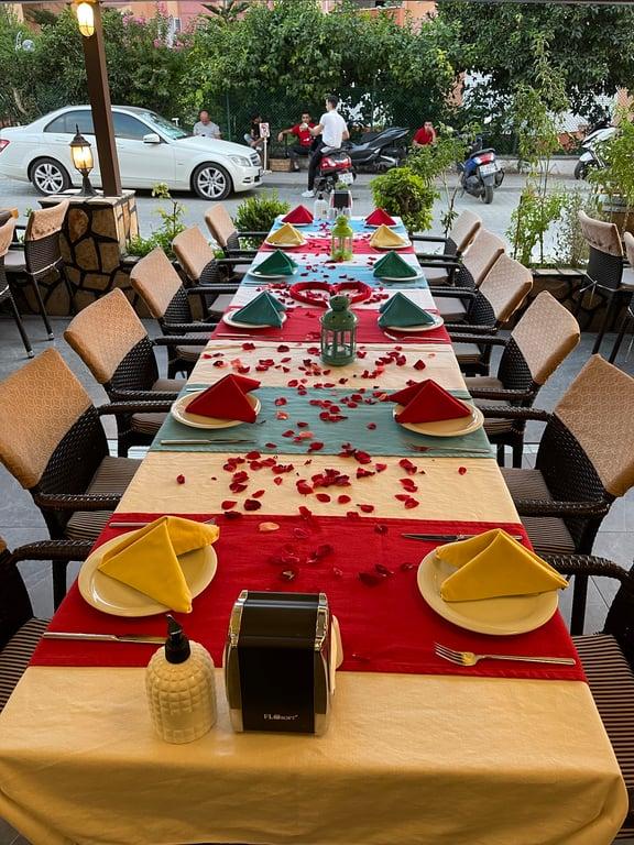 Garden Restaurant Avsallar