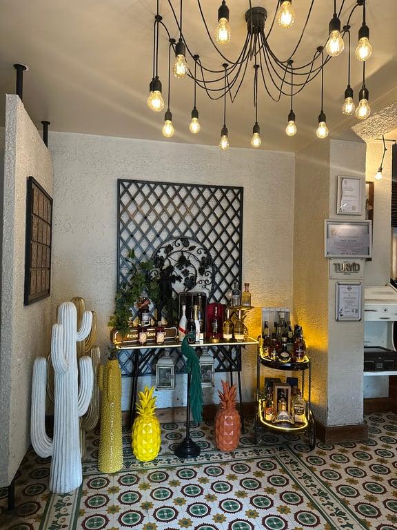 Maki Restoran Uğur Mumcu