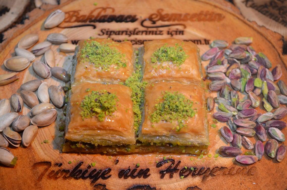 Baklavacı Şemsettin Devteyşti