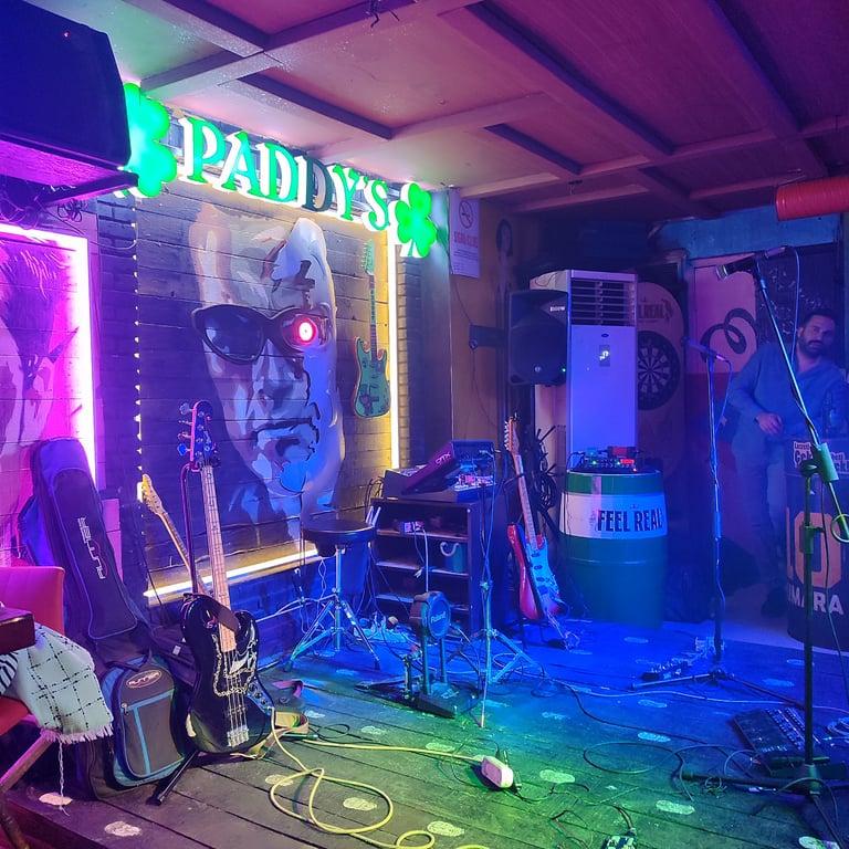 Paddy's Irish Pub