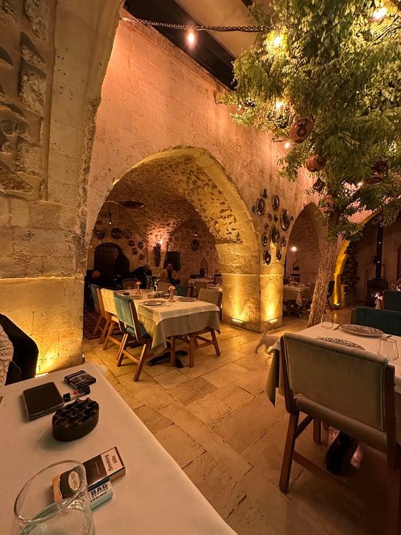 Hamdani Restaurant - Her Akşam Sıra Gecesi