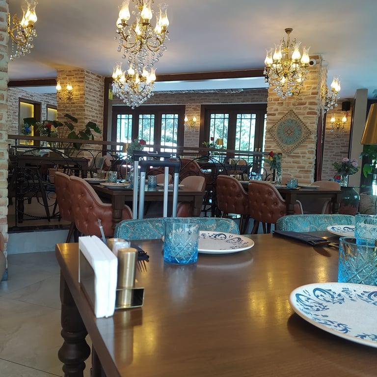 Ahura Restaurant fotoğraf 2