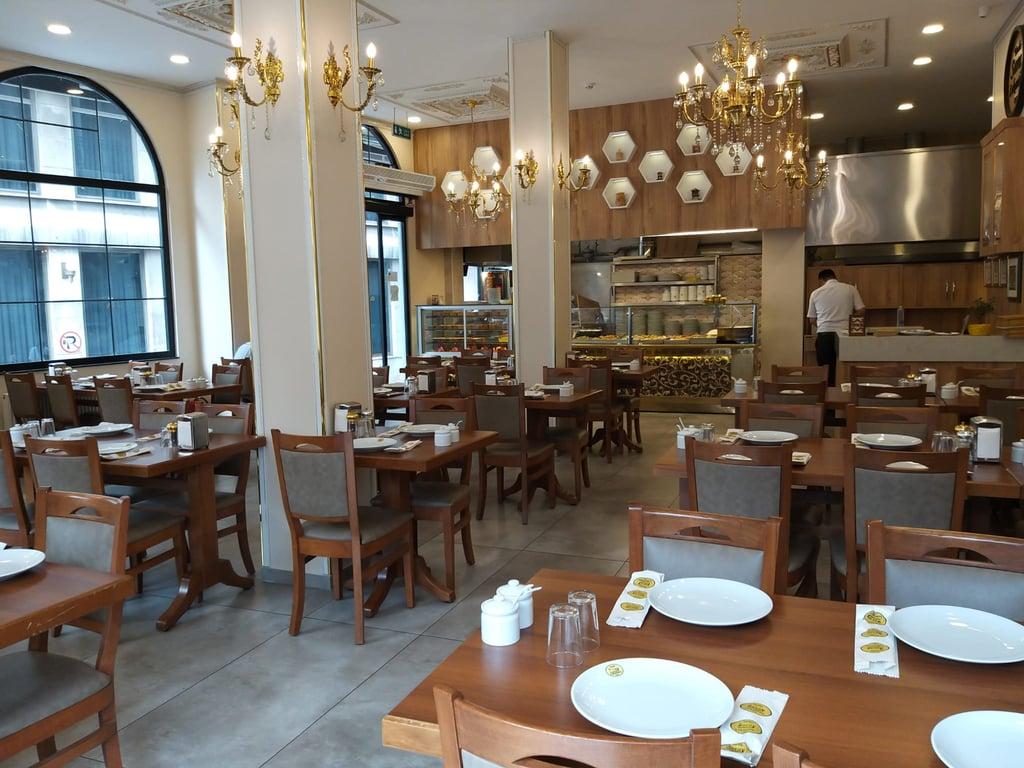 Tarihi Kadıköy Saray Lokantası