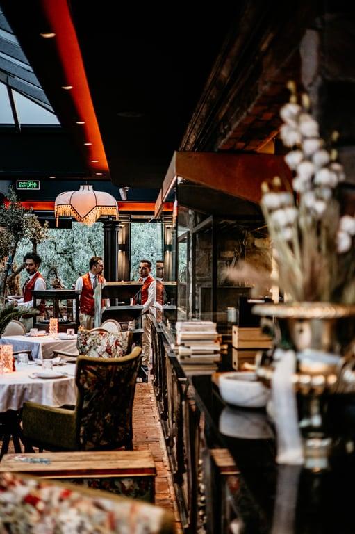 Tola Restaurant