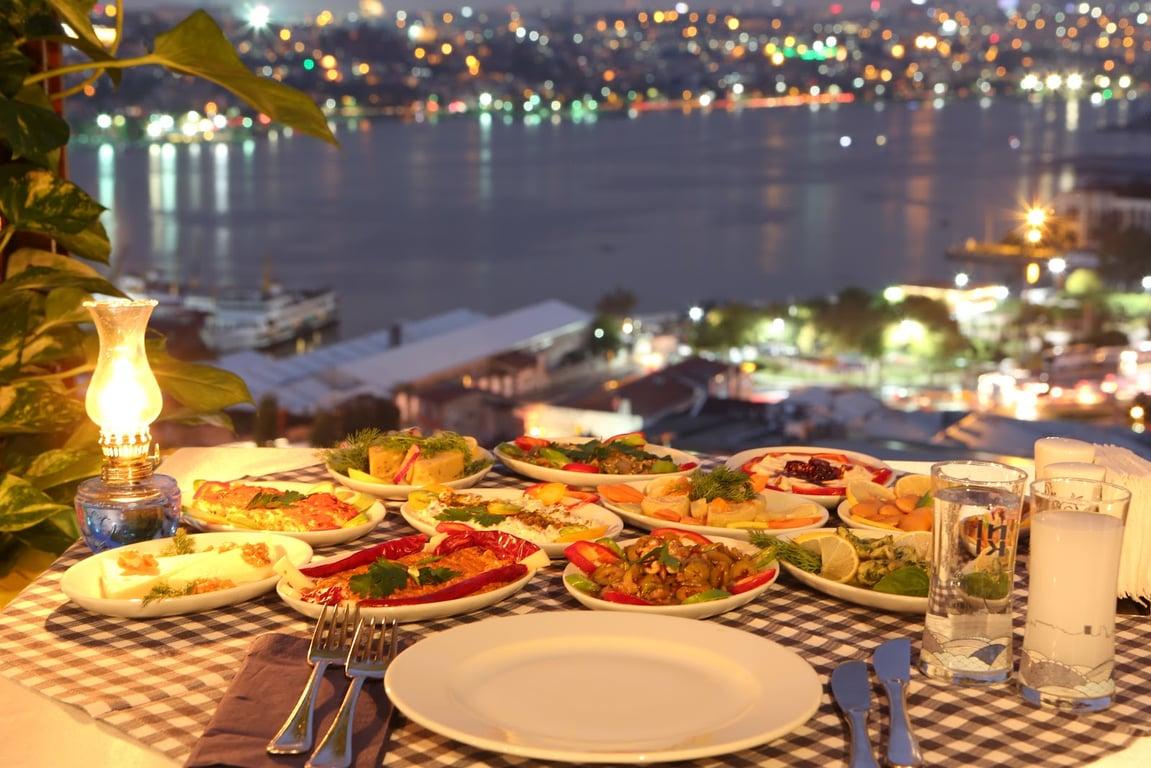 Pera Adali Restaurant Yeni Nesil Live / STAGE