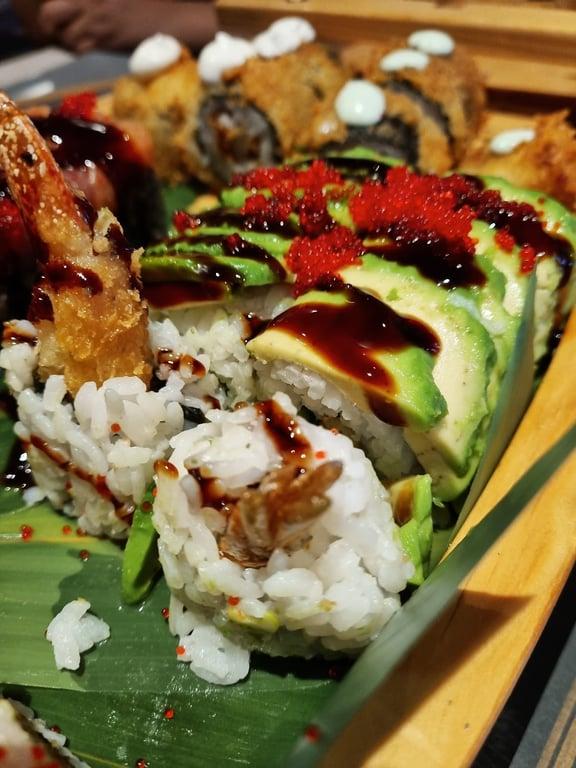 Kantouni Sushi Bar & Asian Food