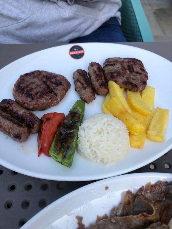 Günaydın Köfte & Döner Zorlu Avm
